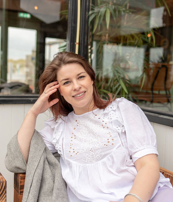 Gillian Bakker